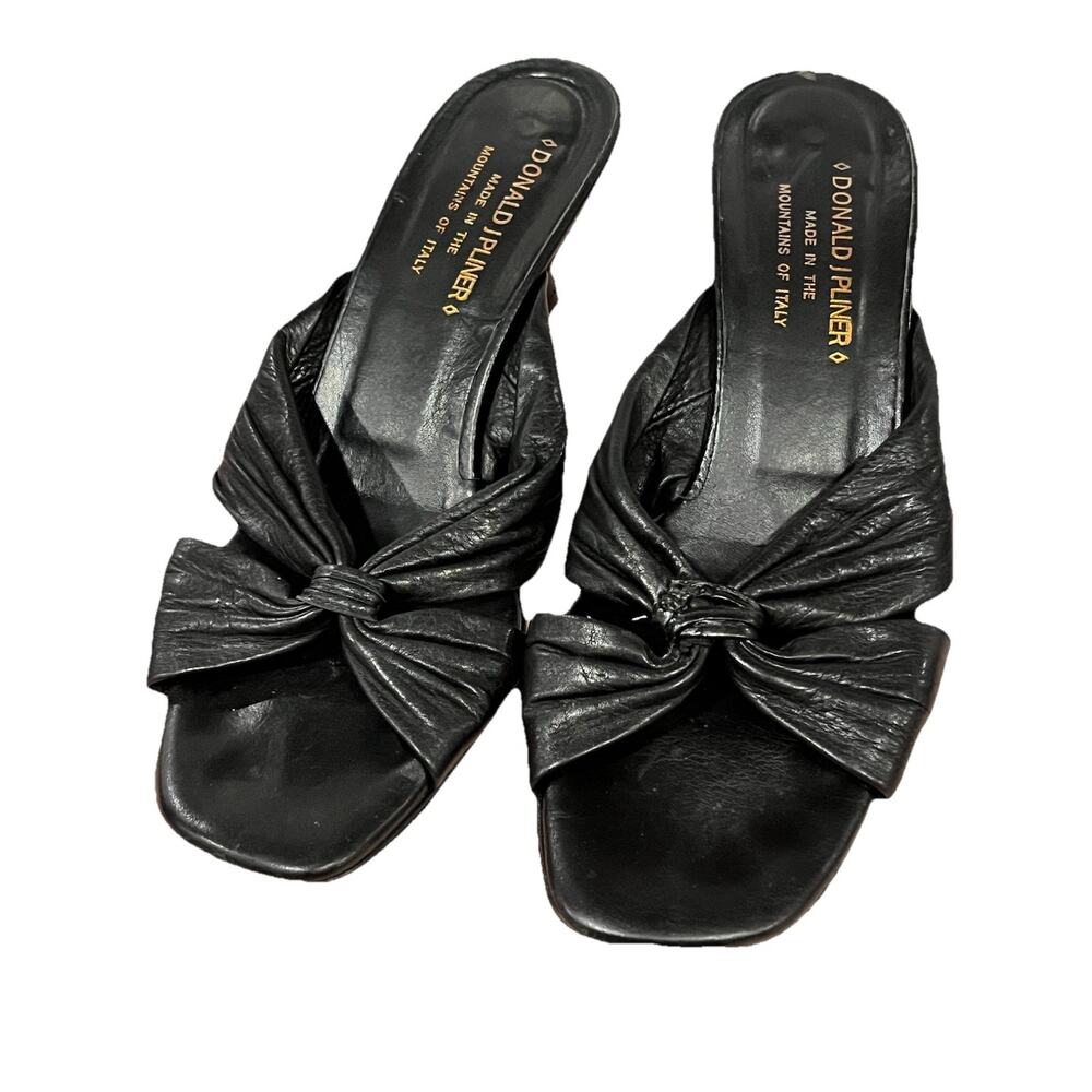 Women’s Italy Donald J Pliner soft black leather Kitten heels shoe size 7.5N - Picture 3 of 10